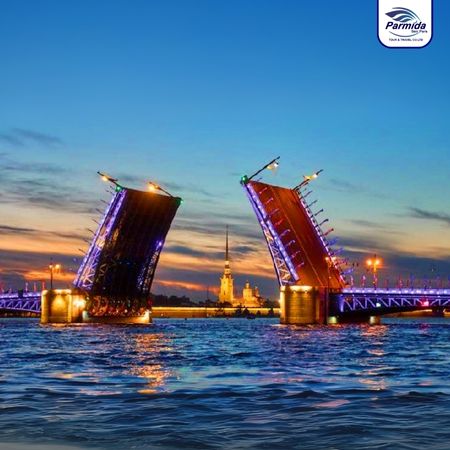 رودخانه نوا و پل‌های متحرک.jpg